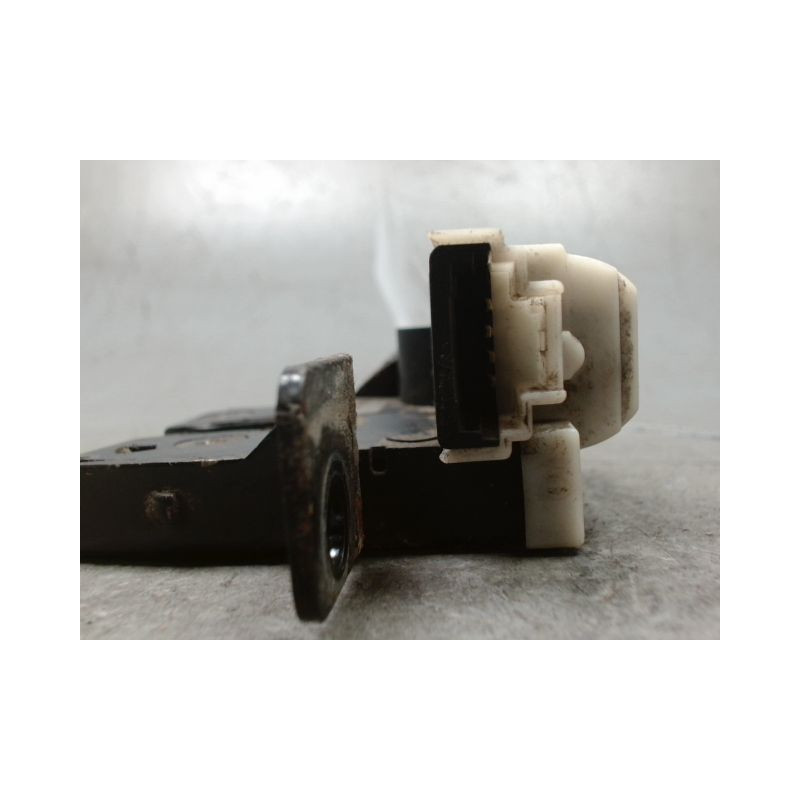 SERRURE HAYON  RENAULT SCENIC II PH1 02-06