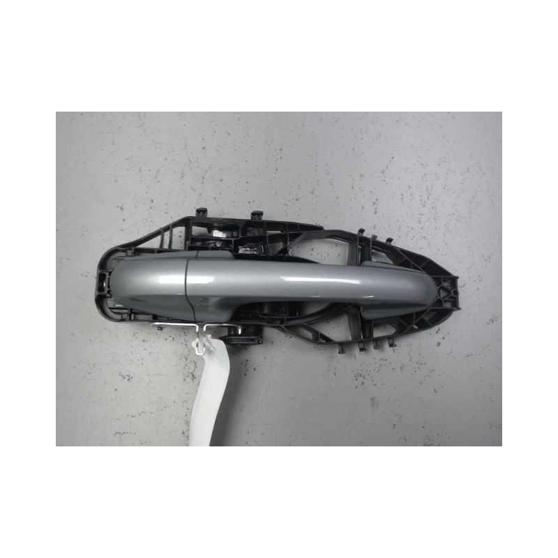 POIGNEE EXTERIEURE PORTE AVANT DROIT FORD PUMA