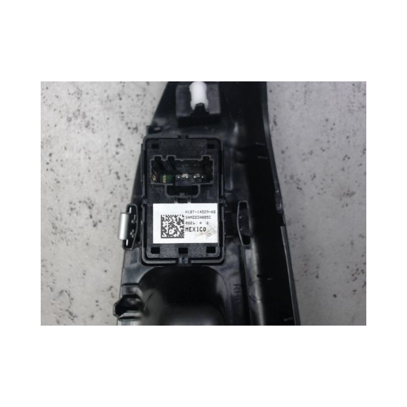 COMMANDE LEVE-GLACE PORTE AVD FORD PUMA