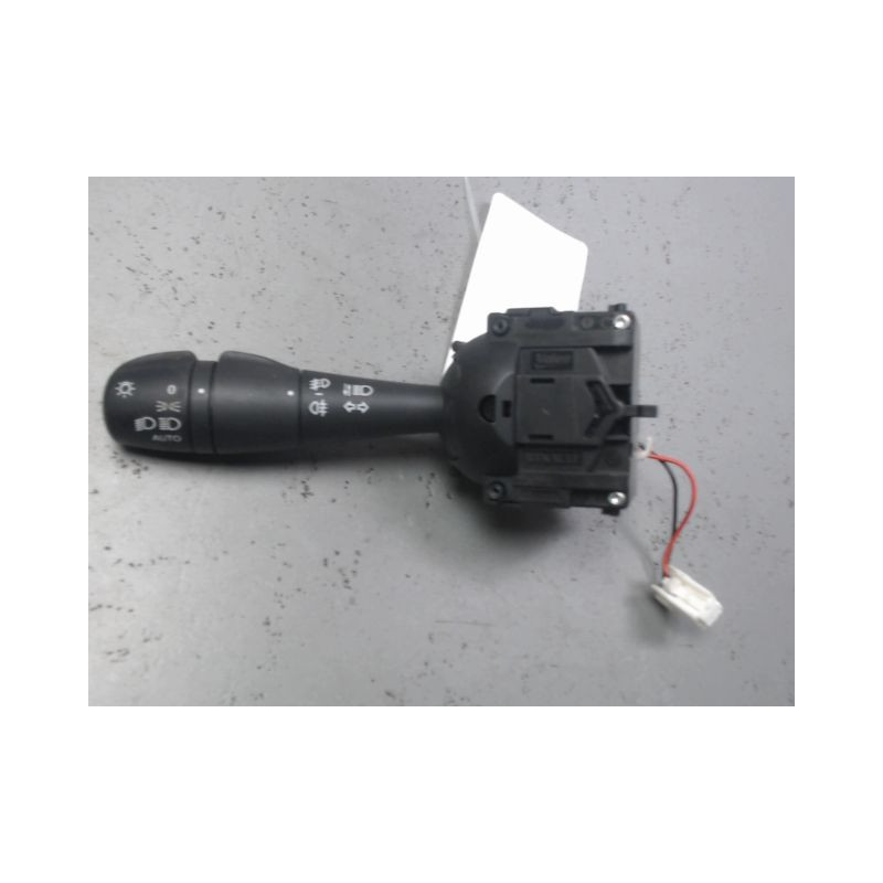 COMMANDE CLIGNOTANT RENAULT CAPTUR