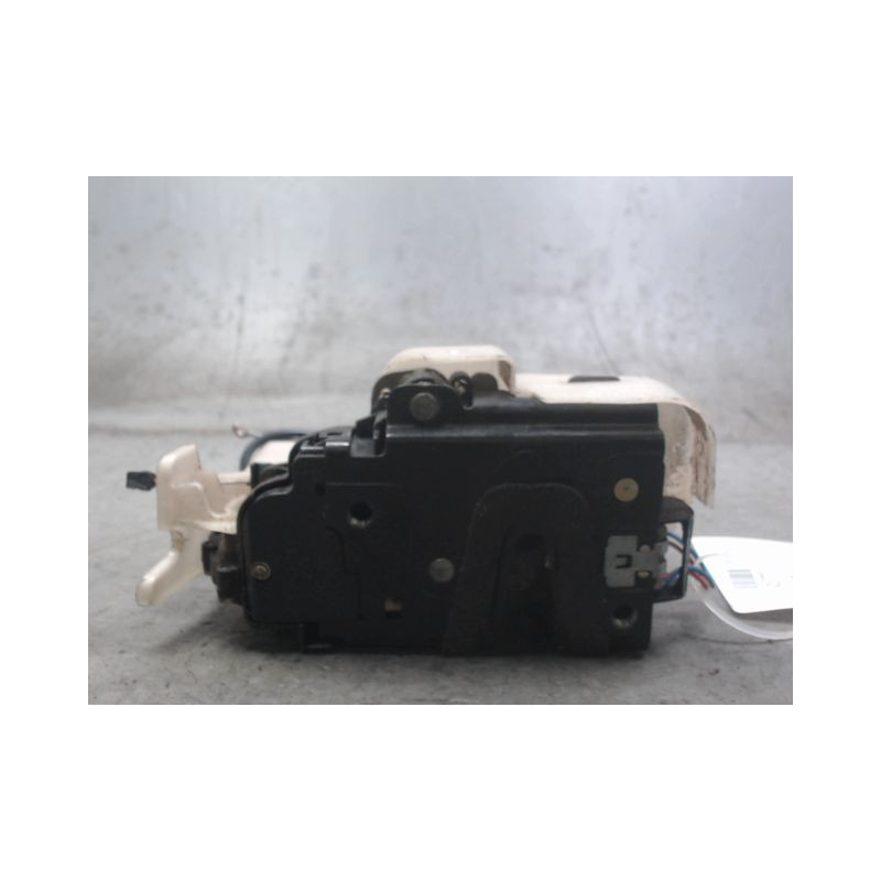 SYSTEME CONDAMNATION AVANT DROIT VOLKSWAGEN POLO 02-05