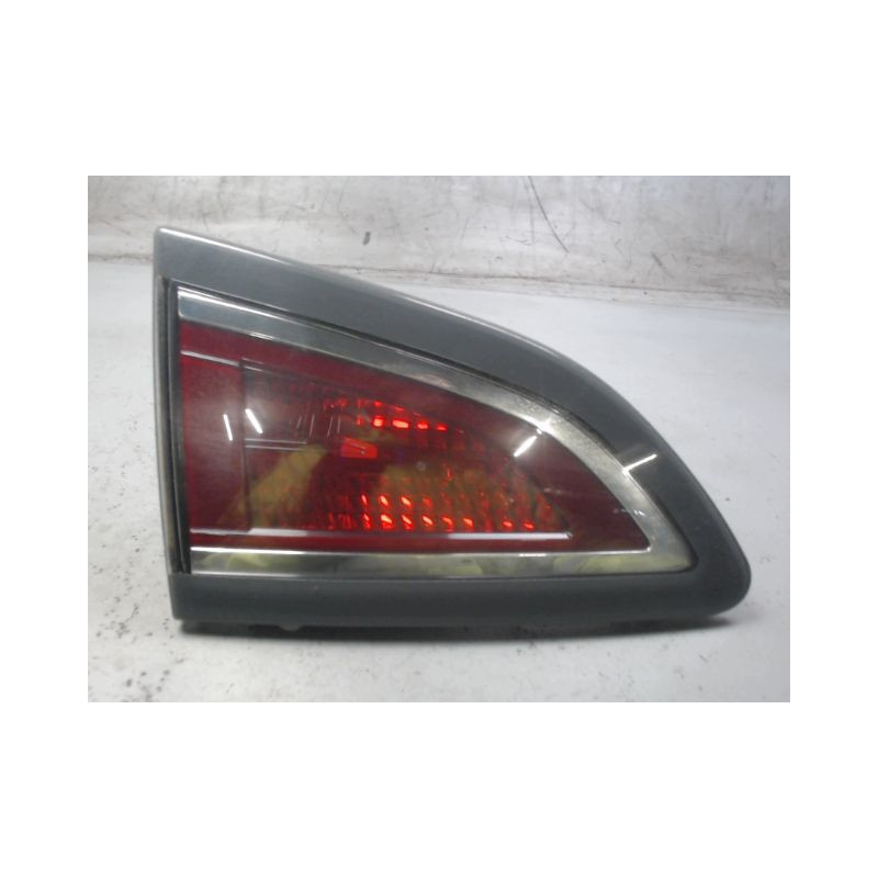 FEU ARRIERE INTERIEUR GAUCHE RENAULT MEGANE