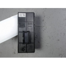 COMMANDE LEVE-GLACE PORTE AVD NISSAN JUKE