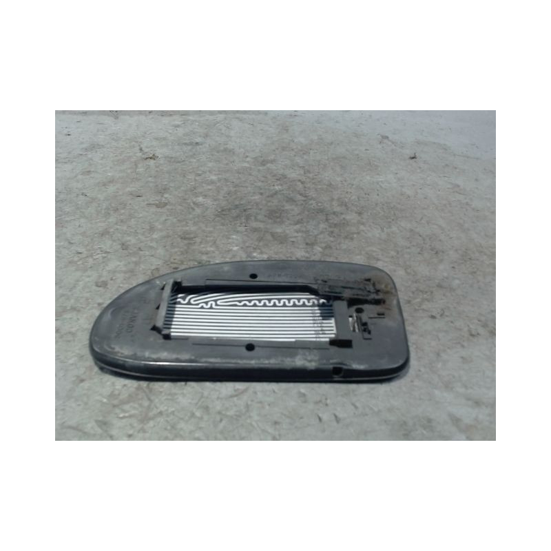 GLACE RETROVISEUR EXT D FORD FOCUS 98-04