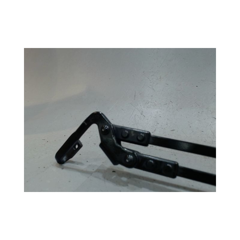 BRAS ESSUIE-GLACE AVANT GAUCHE TOYOTA AYGO