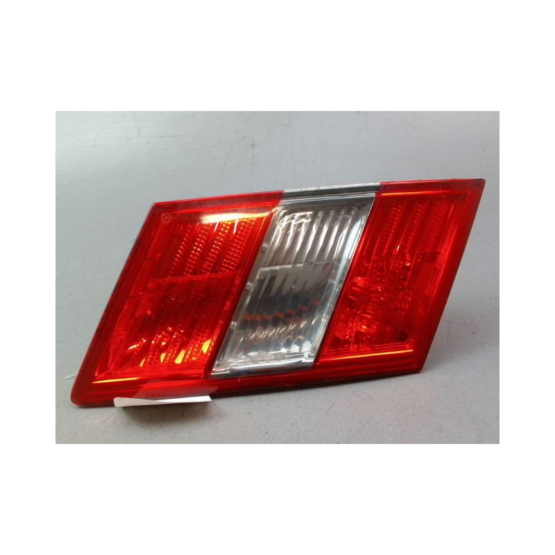 FEU ARRIERE INTERIEUR GAUCHE MERCEDES CLASSE C COUPE SPORT 2004-