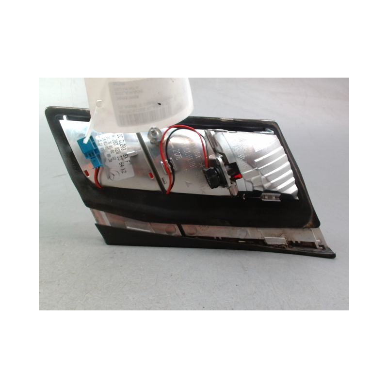 FEU ARRIERE INTERIEUR GAUCHE MERCEDES CLASSE C COUPE SPORT 2004-