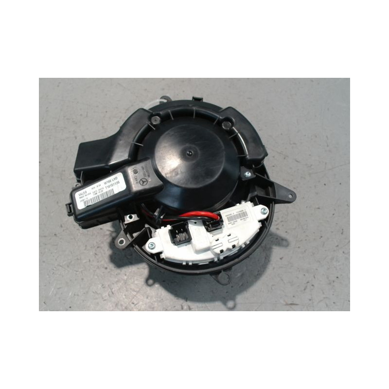 MOTEUR VENTILATEUR CHAUFFAGE MERCEDES GLE