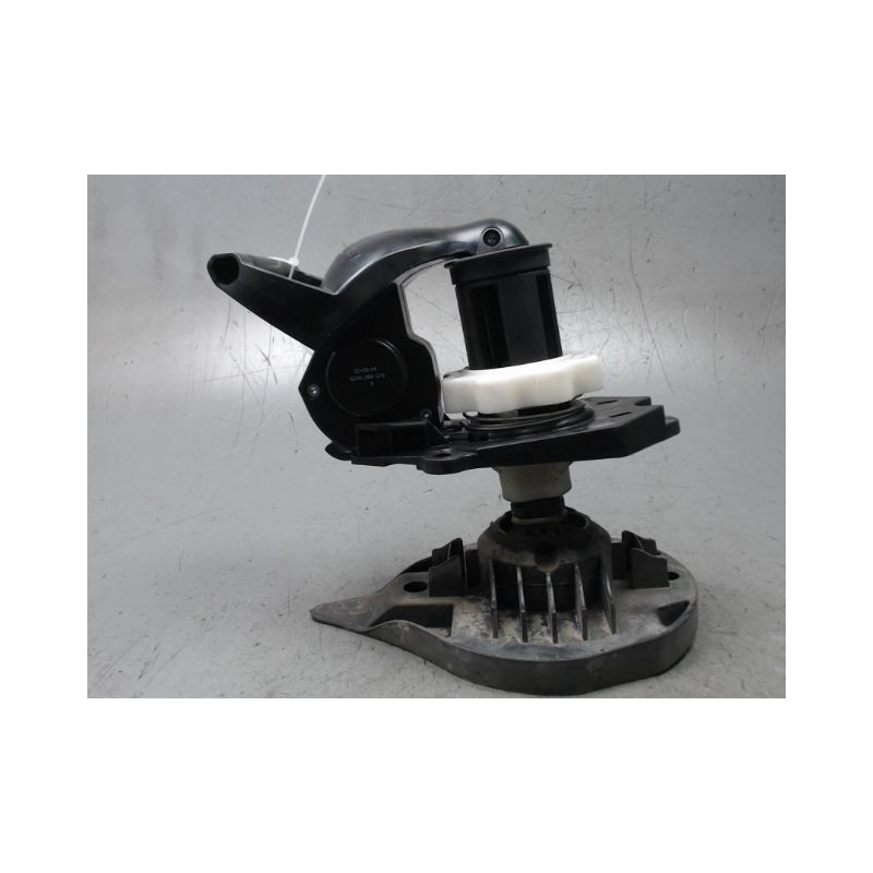 TREUIL DE ROUE DE SECOURS RENAULT CLIO IV 2012-