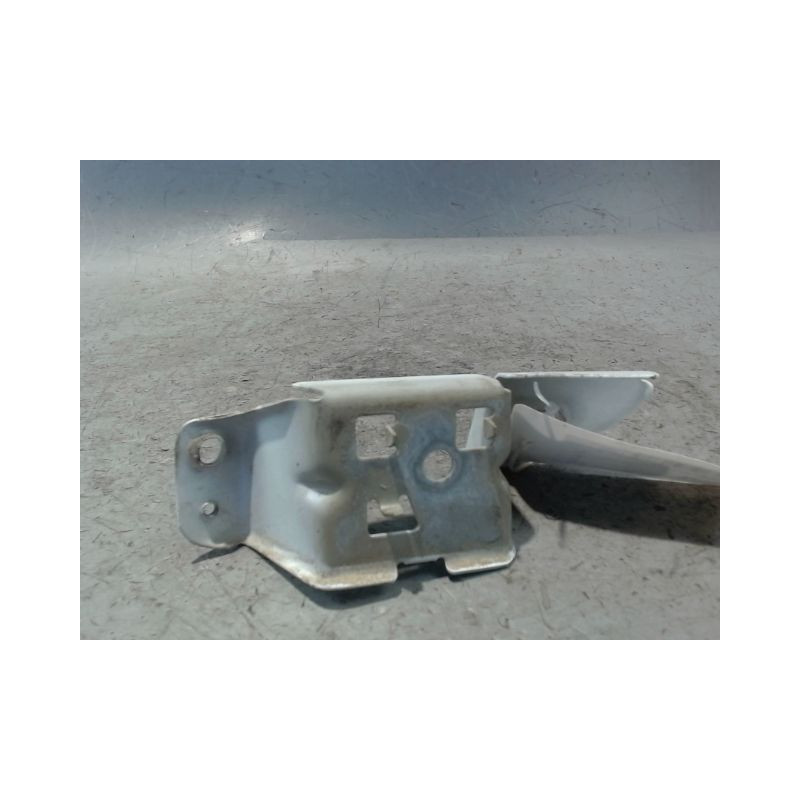 SUPPORT PARE-CHOC AVG RENAULT TWINGO PH.3 2000-2007
