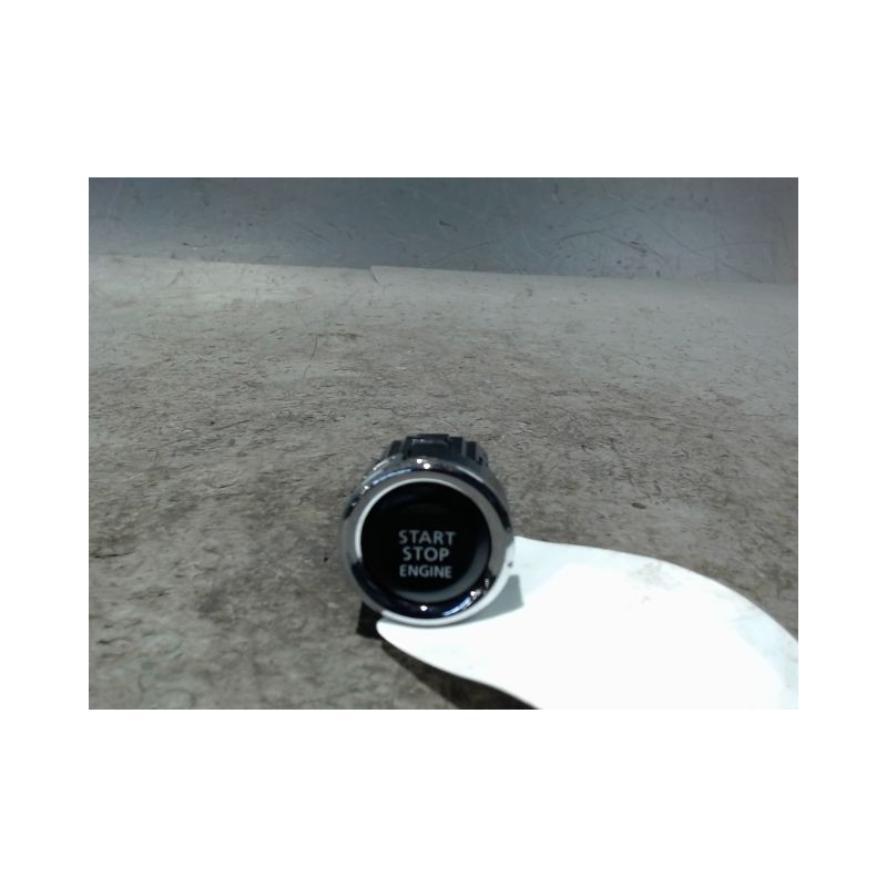 BOUTON DE DEMARRAGE MITSUBISHI OUTLANDER