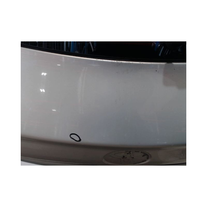 HAYON TOYOTA AVENSIS 2003-