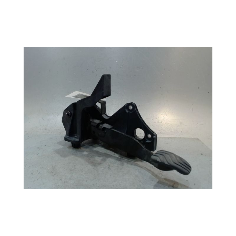 PEDALE DE FREIN RENAULT CLIO