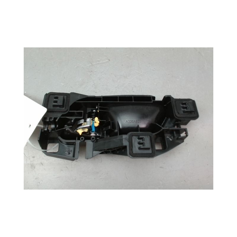 POIGNEE INTERIEURE PORTE AVANT DROIT CITROEN E-C4