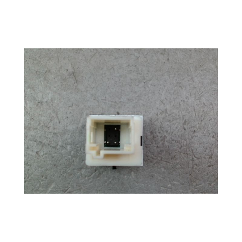 BOUTON DE WARNING CITROEN E-C4