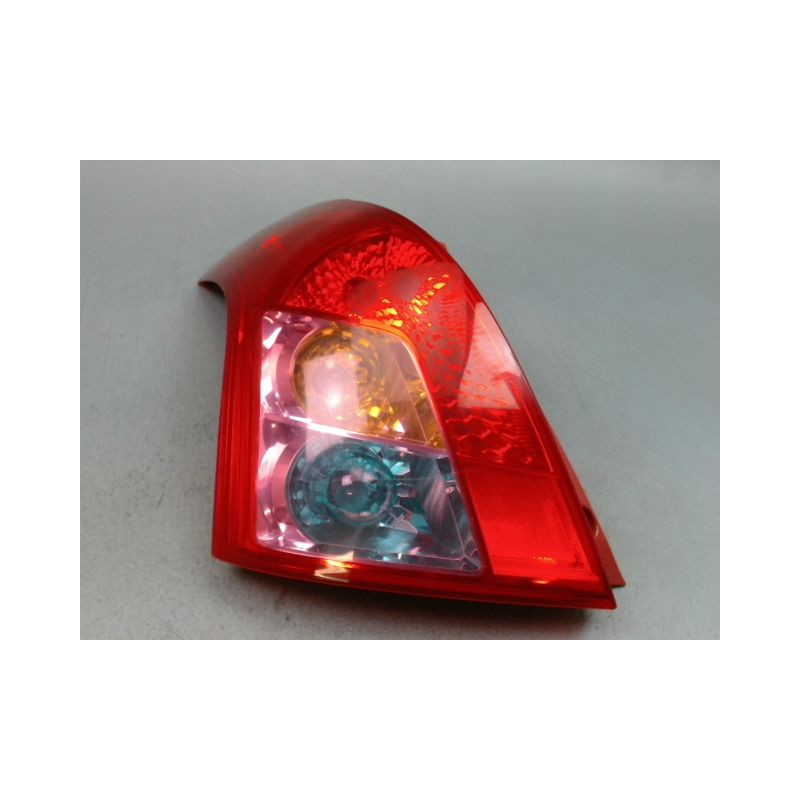 FEU ARRIERE GAUCHE  SUZUKI SWIFT III 2005-2011