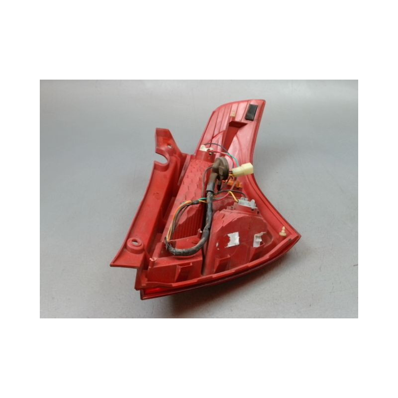 FEU ARRIERE GAUCHE  SUZUKI SWIFT III 2005-2011