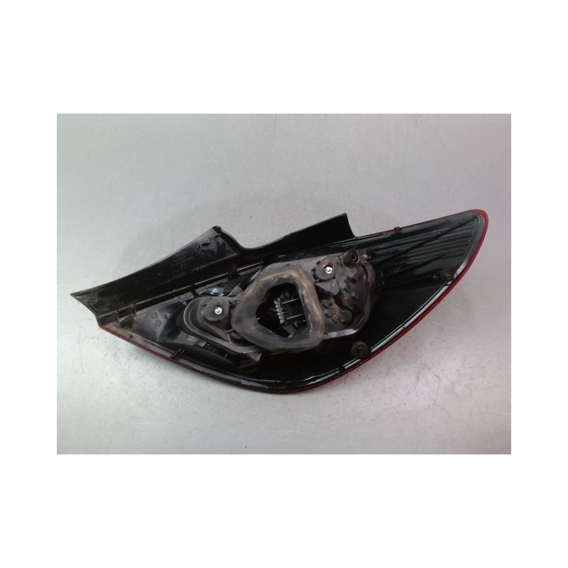 FEU ARRIERE GAUCHE  OPEL CORSA IV Phase 2 (D) 2011-...