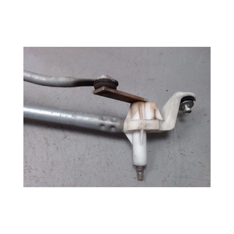 MECANISME ESSUIE-GLACE AVANT SUZUKI SWIFT 3P