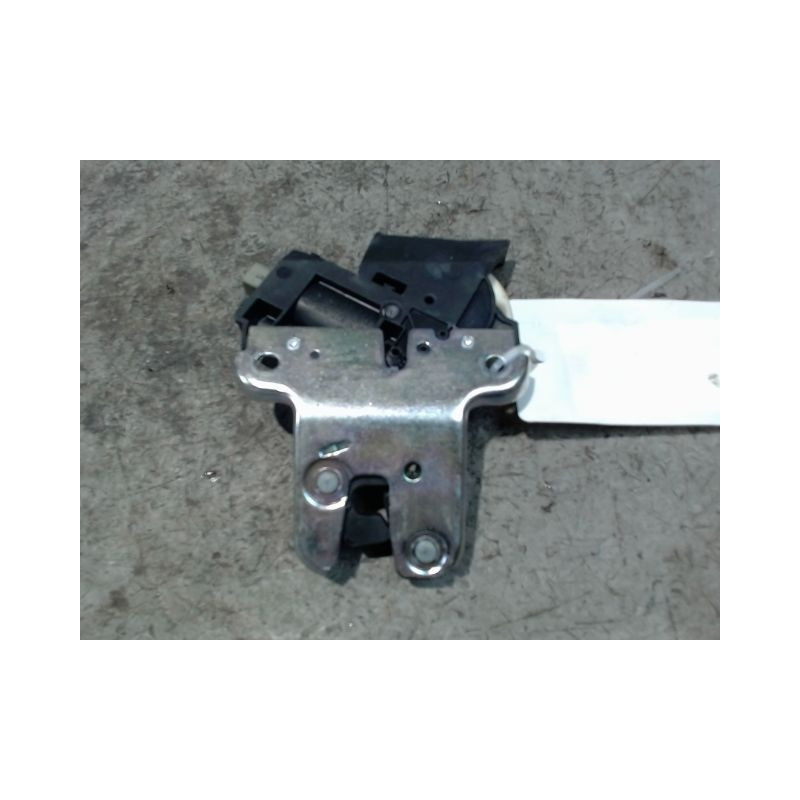 SERRURE COFFRE ARRIERE AUDI A6 2001-