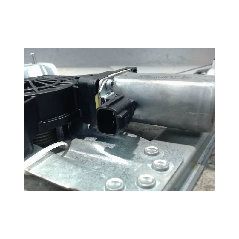 MECANISME+MOTEUR LEVE-GLACE AVANT DROIT DACIA SANDERO 2008-