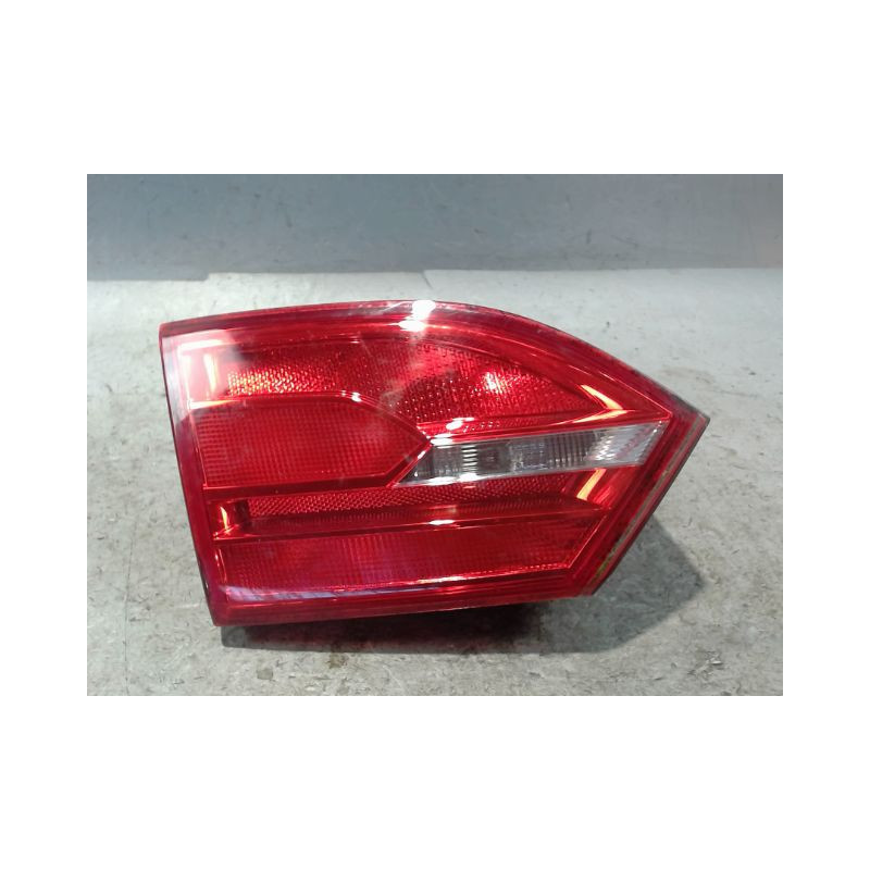 FEU ARRIERE INTERIEUR GAUCHE VOLKSWAGEN JETTA 2005-