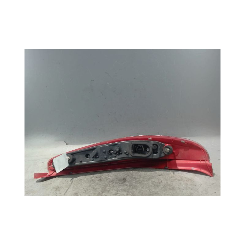 FEU ARRIERE GAUCHE  FIAT PUNTO 2003-
