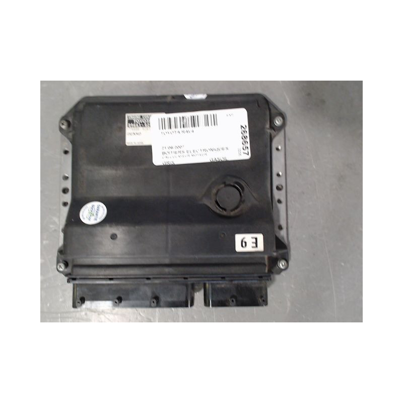 CALCULATEUR MOTEUR TOYOTA RAV4