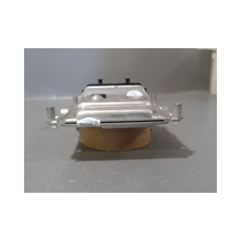 CALCULATEUR MOTEUR HYUNDAI I20