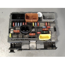 BOITE A FUSIBLES CITROEN C4