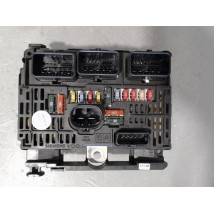 BOITE A FUSIBLES CITROEN C4