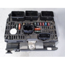 BOITE A FUSIBLES PEUGEOT 407