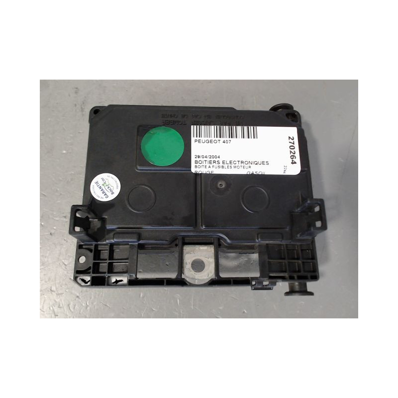 BOITE A FUSIBLES PEUGEOT 407
