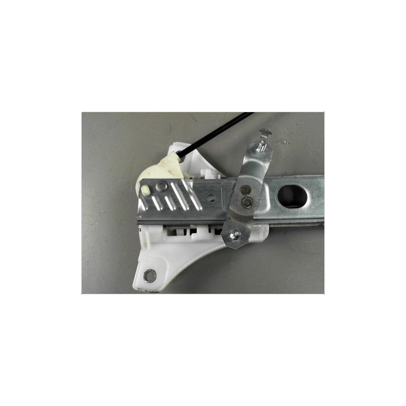 MECANISME LEVE-GLACE AVANT GAUCHE SUZUKI SWIFT 2010-