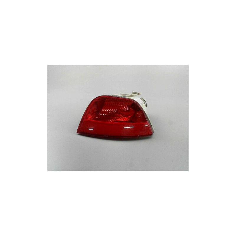 FEU DE PARE-CHOC ARRIERE GAUCHE FORD FOCUS 04-07
