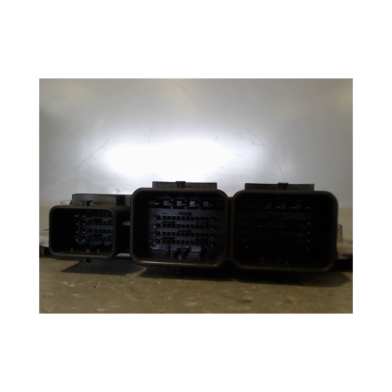 CALCULATEUR MOTEUR PEUGEOT 207