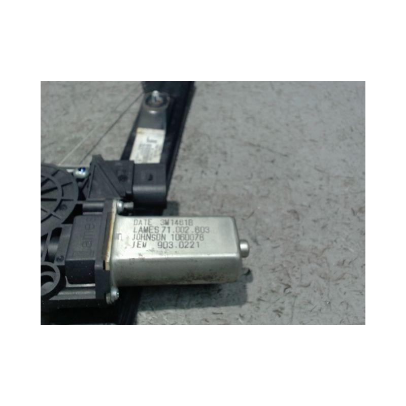 MECANISME+MOTEUR LEVE-GLACE ARRIERE GAUCHE B.M.W. SERIE 1