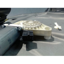 MECANISME+MOTEUR LEVE-GLACE AVANT GAUCHE MERCEDES CLASSE B 2008-