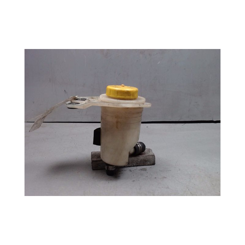 RESERVOIR POMPE DIRECTION FIAT STRADA