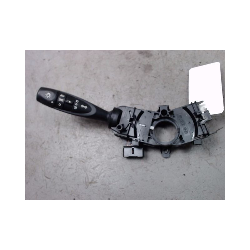 COMMANDE CLIGNOTANT HYUNDAI I10