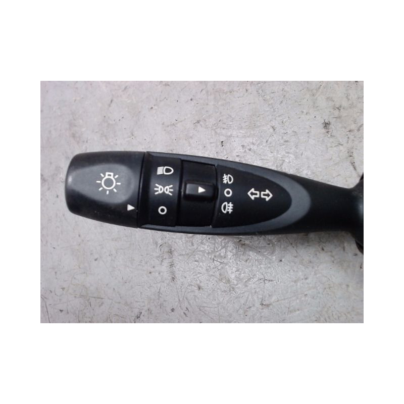 COMMANDE CLIGNOTANT HYUNDAI I10