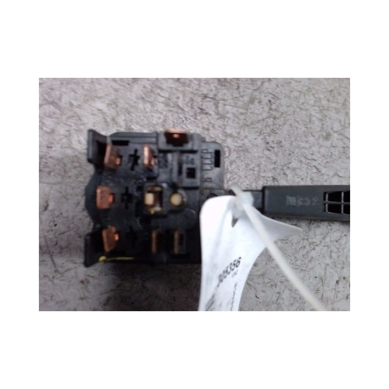 COMMANDE CLIGNOTANT LADA 111