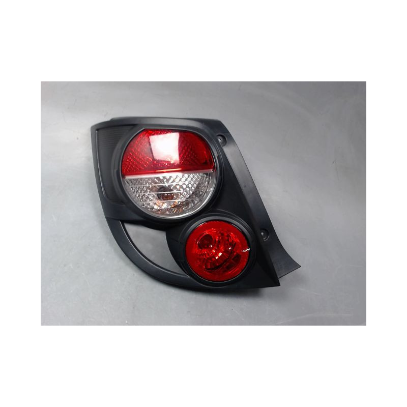 FEU ARRIERE GAUCHE  CHEVROLET AVEO
