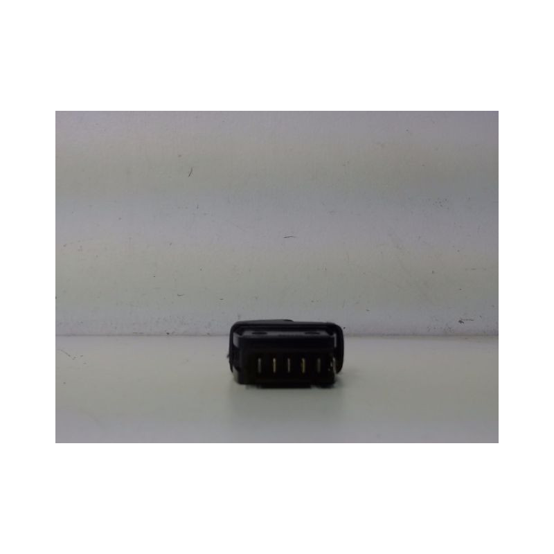 COMMANDE LEVE-GLACE PORTE AVD RENAULT MEGANE