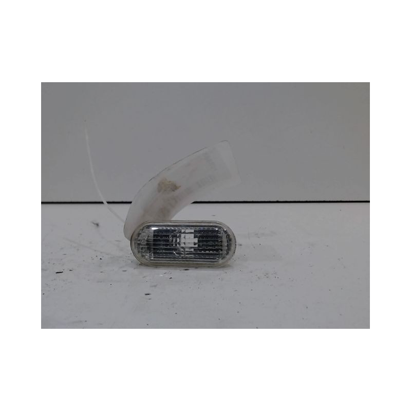 REPETITEUR AILE GAUCHE FORD FIESTA