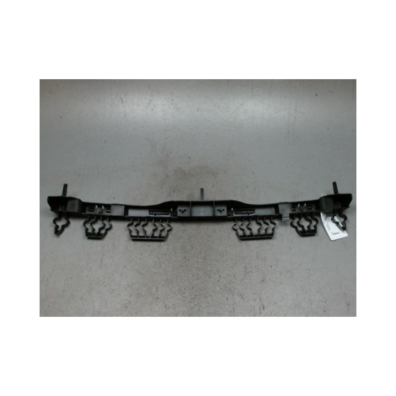 SUPPORT CENTRAL PARE-CHOC ARRIERE  RENAULT CLIO