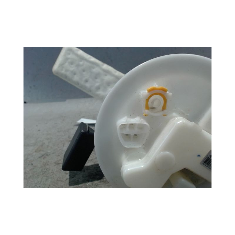 POMPE CARBURANT IMMERGEE TOYOTA YARIS II 2010-