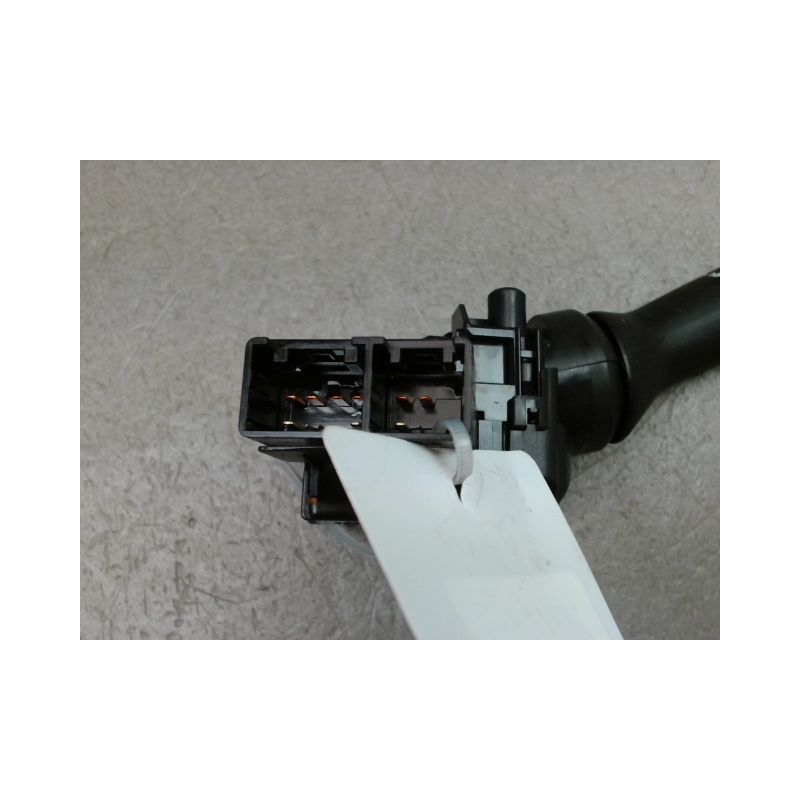 COMMANDE ESSUIE GLACE TOYOTA PRIUS