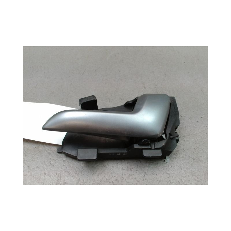 POIGNEE INTERIEURE PORTE AVANT DROIT KIA RIO 2005-