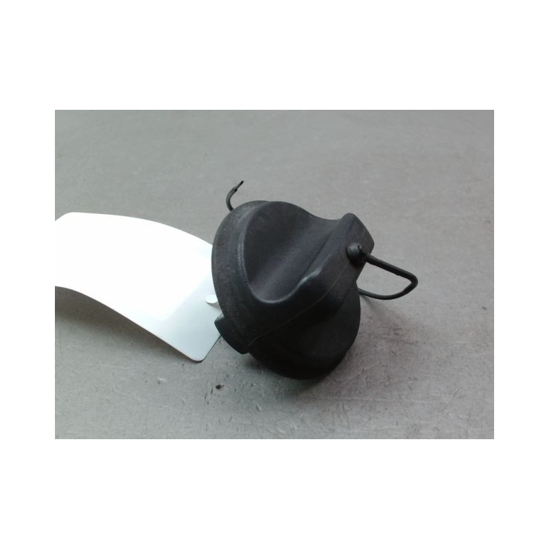 BOUCHON RESERVOIR A CARBURANT RENAULT CLIO III Phase 2 2009-2014